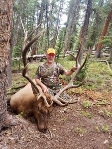 Randy was able to "smoke" this 6x7 bull of a lifetime!
